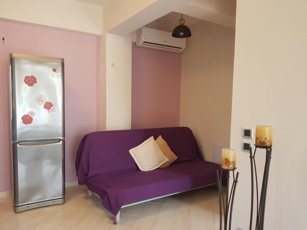 Elani Apartments Siviri Luaran gambar