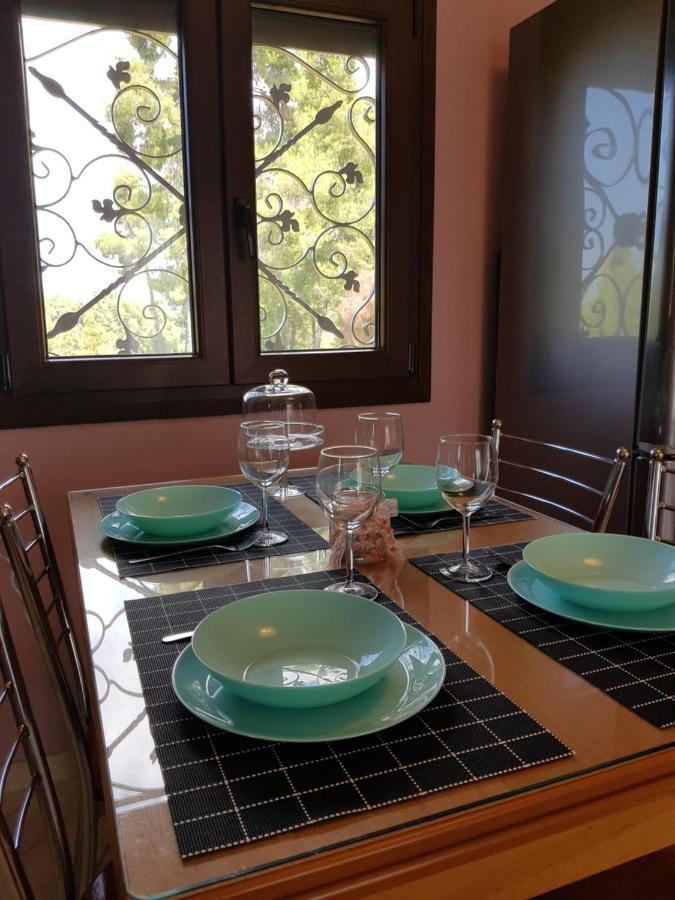 Elani Apartments Siviri Luaran gambar