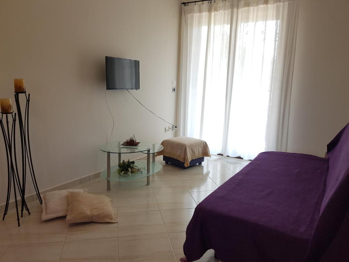 Elani Apartments Siviri Luaran gambar