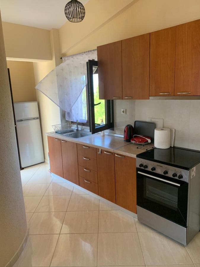 Elani Apartments Siviri Luaran gambar