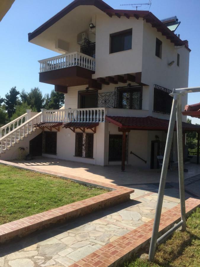 Elani Apartments Siviri Luaran gambar